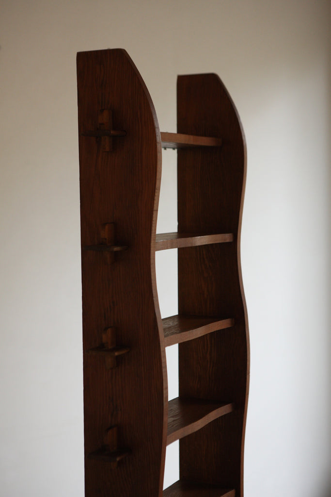 Slim Brutalist Wavy Shelving