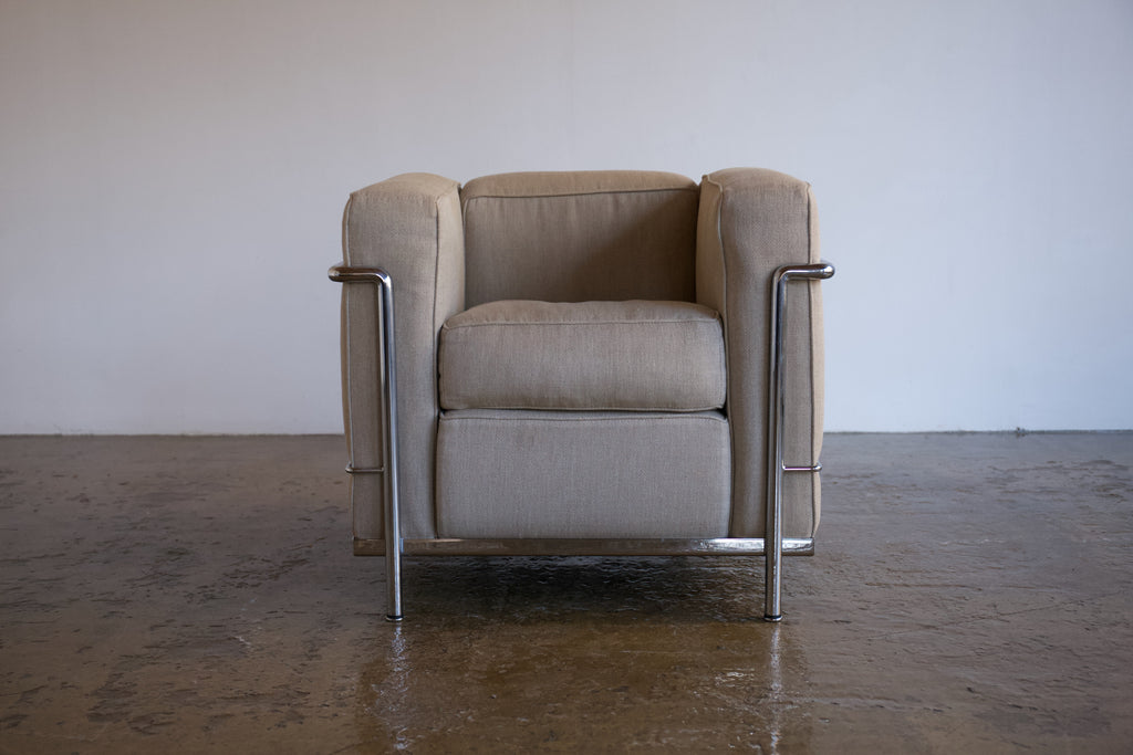 LC2 Armchair by Le Corbusier, Charlotte Perriand and Pierre Jeanneret for Cassina