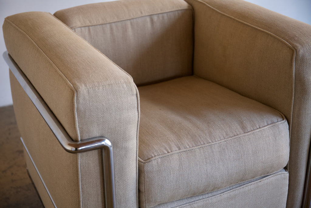 LC2 Armchair by Le Corbusier, Charlotte Perriand and Pierre Jeanneret for Cassina