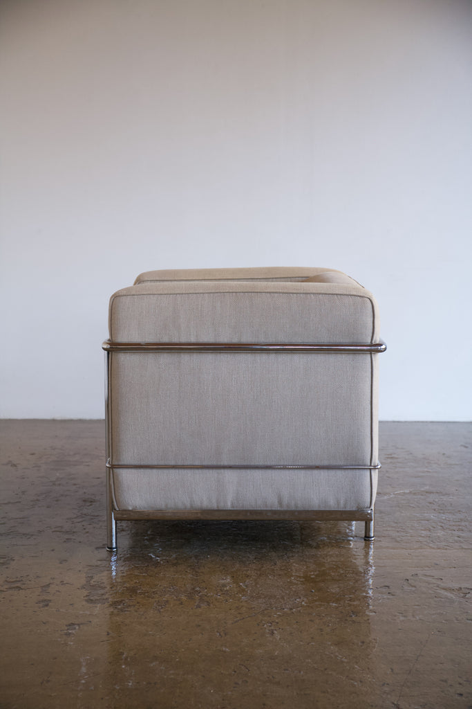 LC2 Armchair by Le Corbusier, Charlotte Perriand and Pierre Jeanneret for Cassina