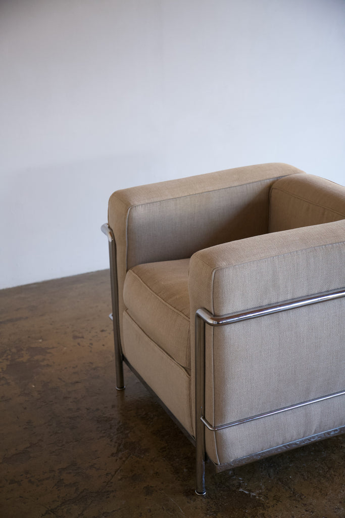 LC2 Armchair by Le Corbusier, Charlotte Perriand and Pierre Jeanneret for Cassina