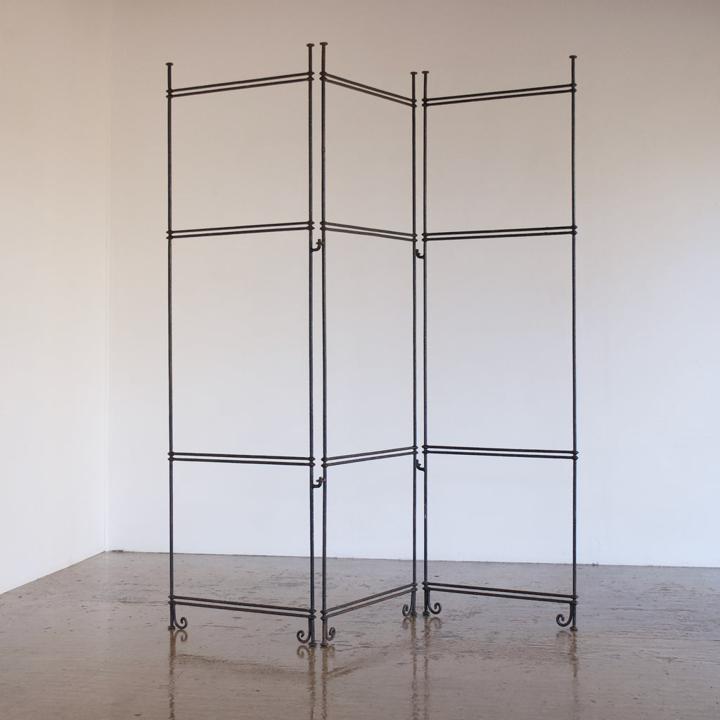 Hammered Iron Screen