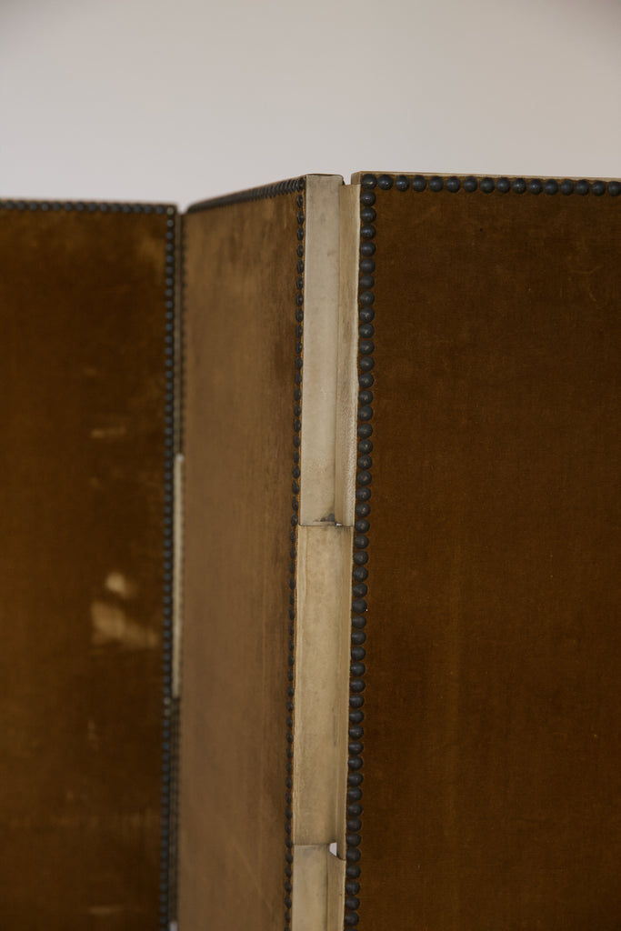 1930's Studded Screen