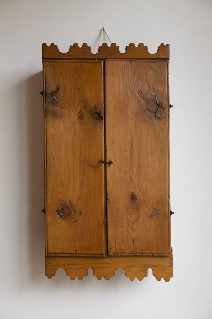 Wall Handing Cabinet