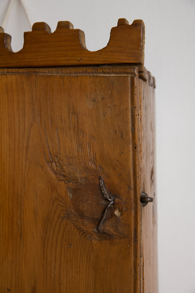 Wall Handing Cabinet