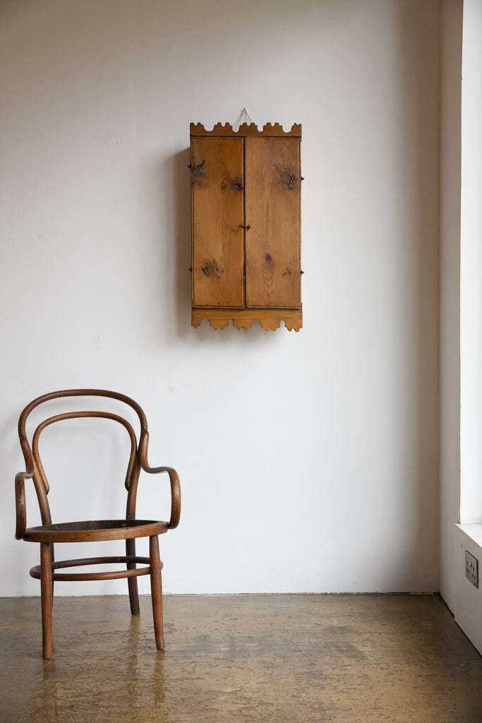 Wall Handing Cabinet