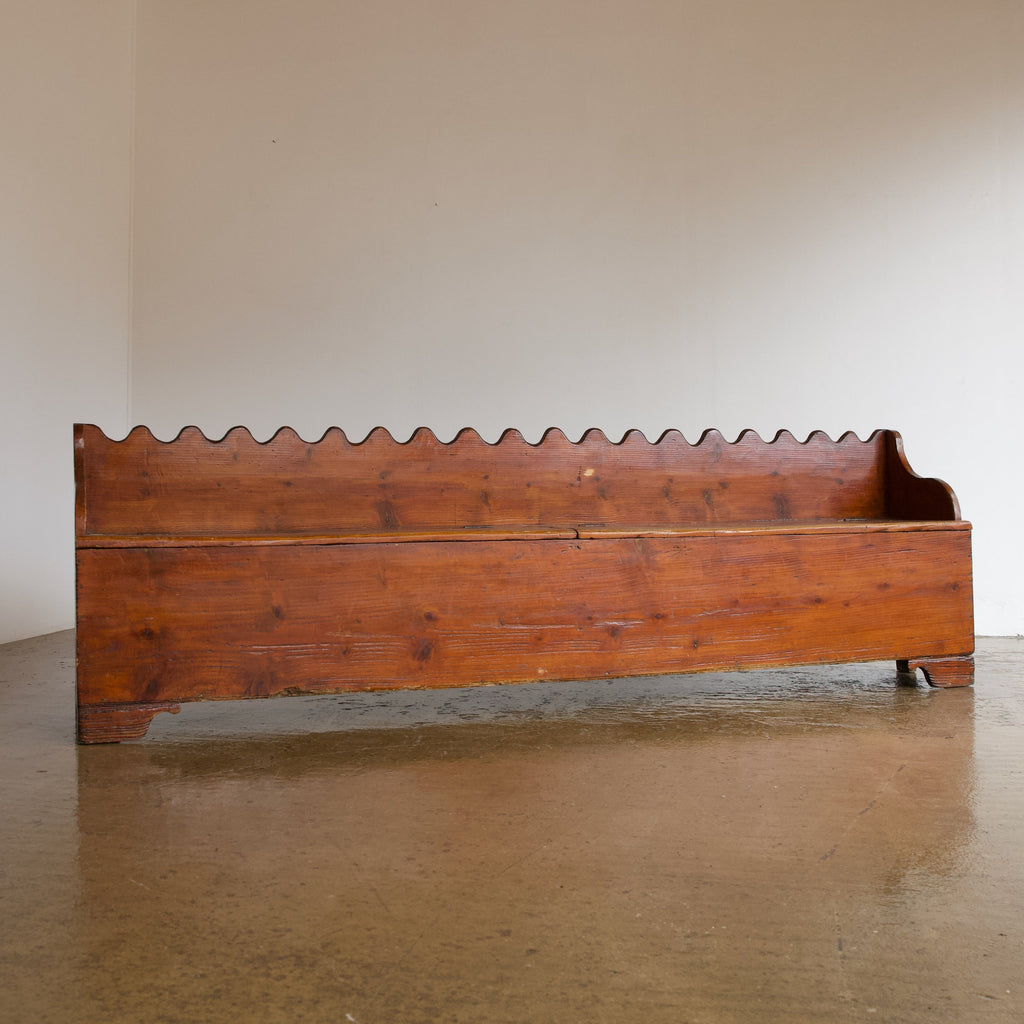 Wavy Settle Bench